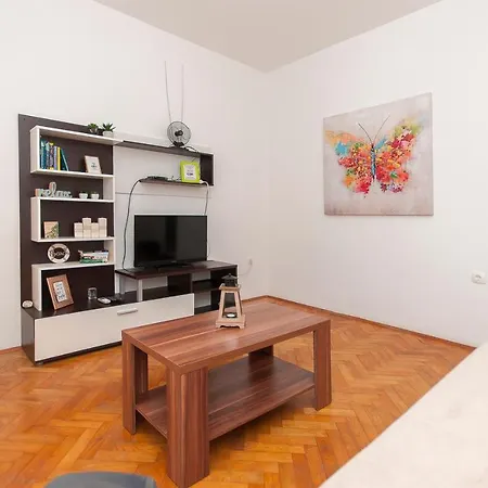 Lenko 1 Apartment Kozino